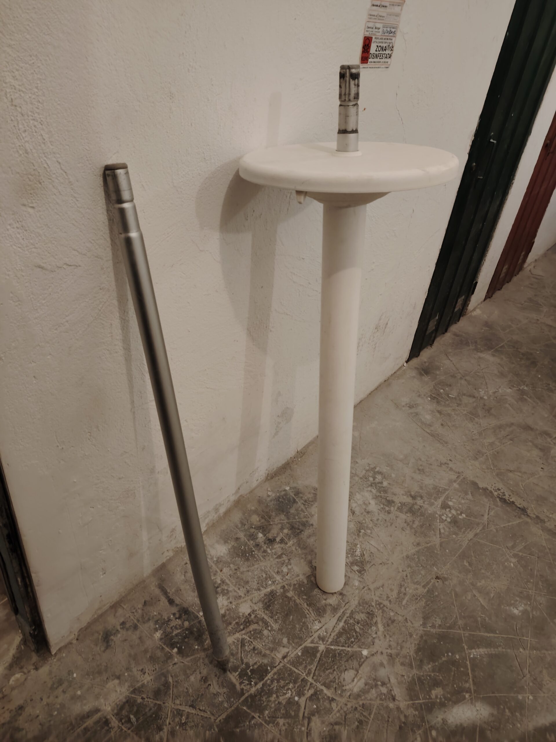 Vendesi pali ombrelloni professionali