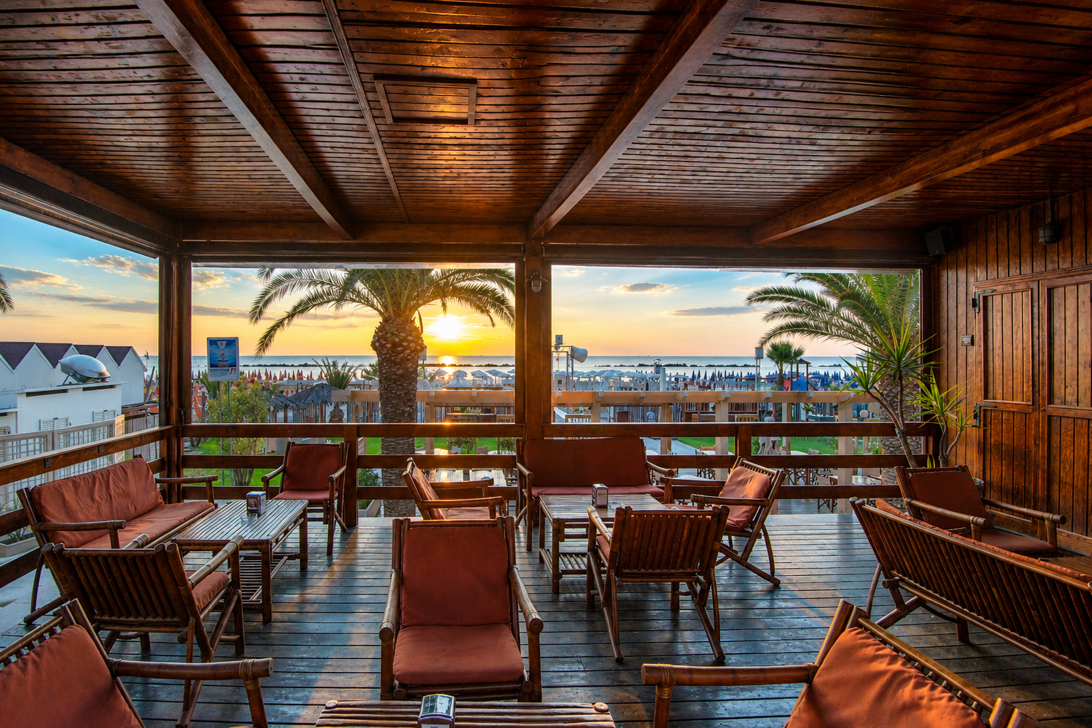 Stabilimento Balneare con Bar, Ristorante ed Area Feste