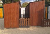 3 blocchi cabine in legno in ottime condizioni