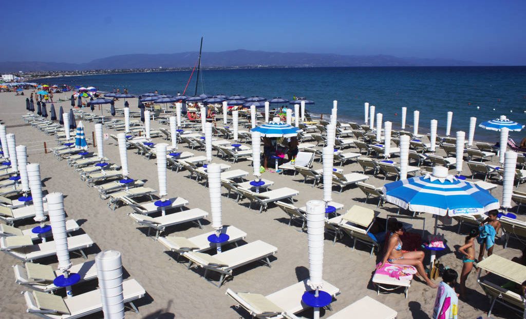 family beach cagliari