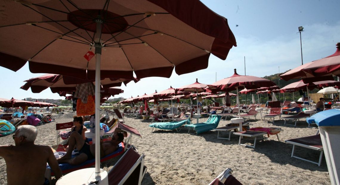 lido del poggio marina camerota
