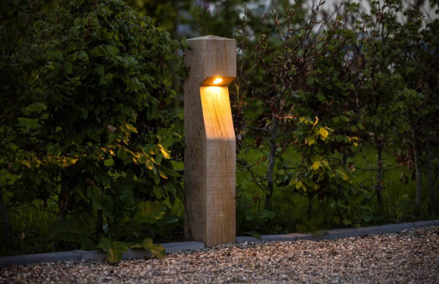 illuminazione in legno per esterni
