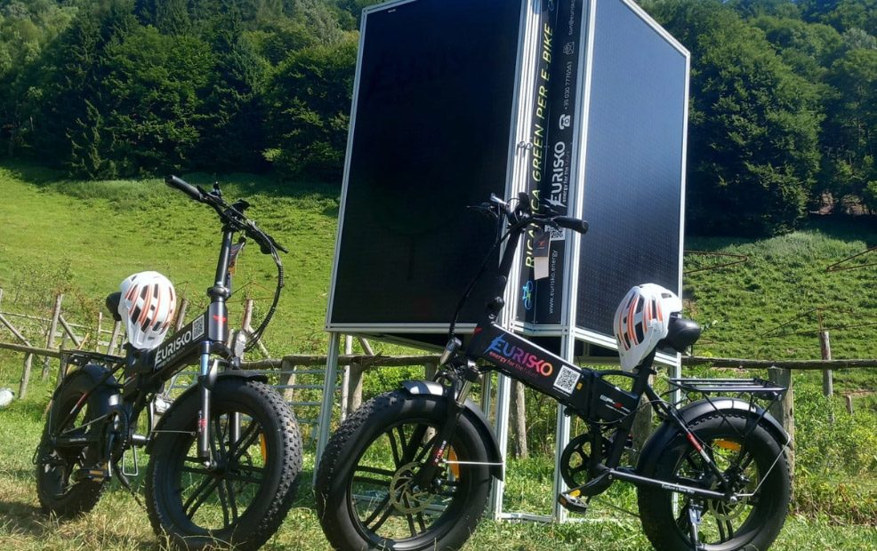 stazioni di ricarica per e-bike fotovoltaiche