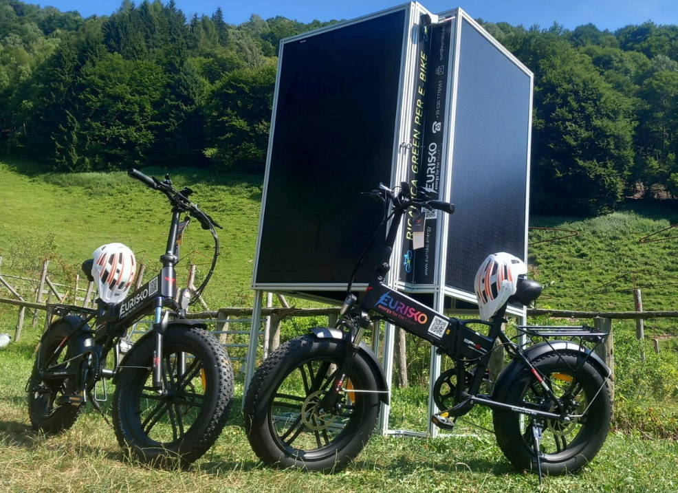 stazioni di ricarica per e-bike fotovoltaiche