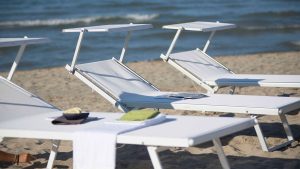 lettini da spiaggia professionali