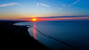 tramonto sul mare