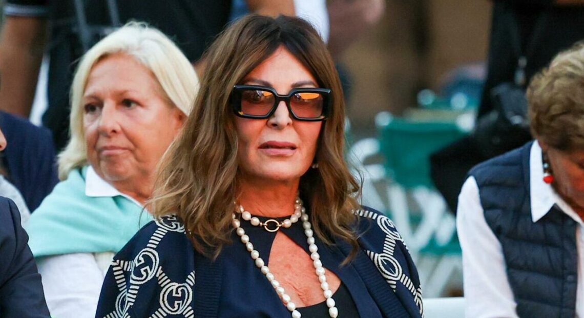 daniela santanche tala beach