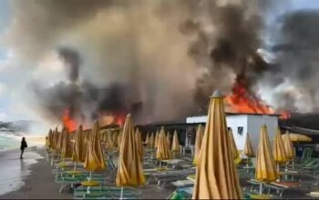 holiday beach incendio