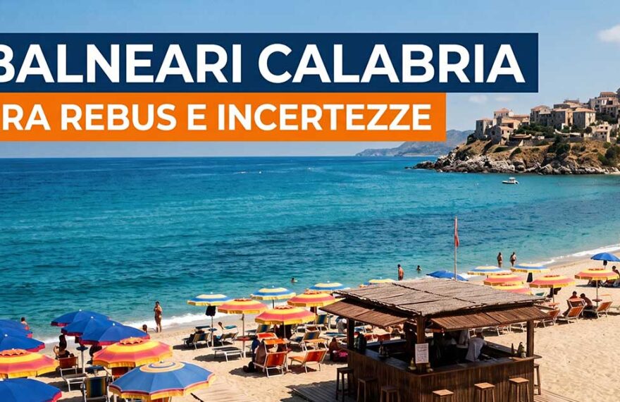 Spiaggia in Calabria con stabilimento balneare e titolo Balneari Calabria fra rebus e incertezze.
