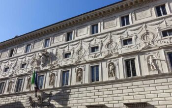 Facciata esterna del palazzo storico di Palazzo Spada a Roma, sede del Consiglio di Stato
