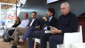 Relatori al convegno sul salvamento in spiaggia e la carenza di bagnini alla fiera InOut di Rimini