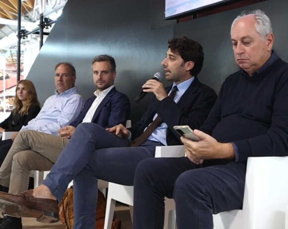 Relatori al convegno sul salvamento in spiaggia e la carenza di bagnini alla fiera InOut di Rimini