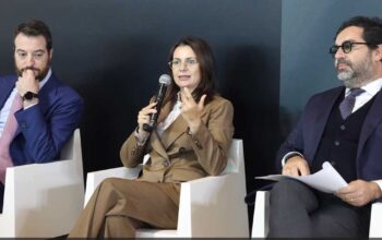 Gli avvocati Giampaolo Austa, Rosamaria Berloco e Pietro Falcicchio di Legal Team al convegno sulle gare balneari.
