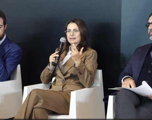 Gli avvocati Giampaolo Austa, Rosamaria Berloco e Pietro Falcicchio di Legal Team al convegno sulle gare balneari.