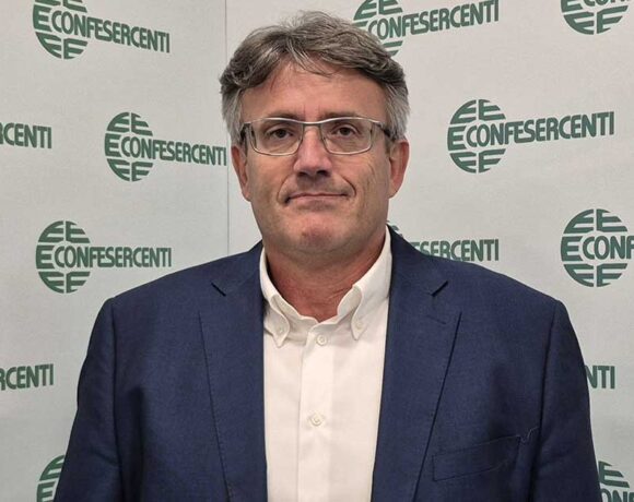 Primo piano di Maurizio Rustignoli, presidente nazionale di Fiba-Confesercenti