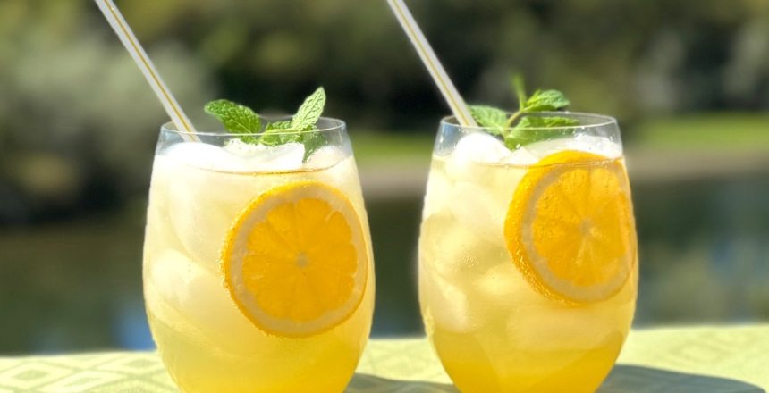 Limoncello spritz Limoncello spritz